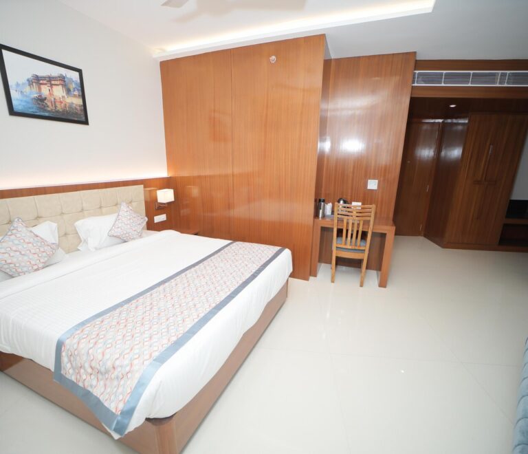 Hotel Veda By RKS