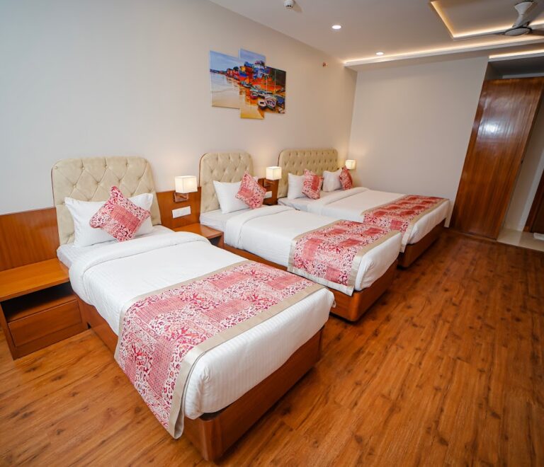 Hotel Veda By RKS - Family Suite